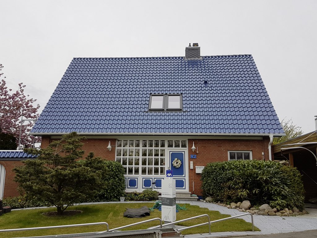Neueindeckung-eines-Einfamilienhauses-in-Kiel-Russee91-1024x768